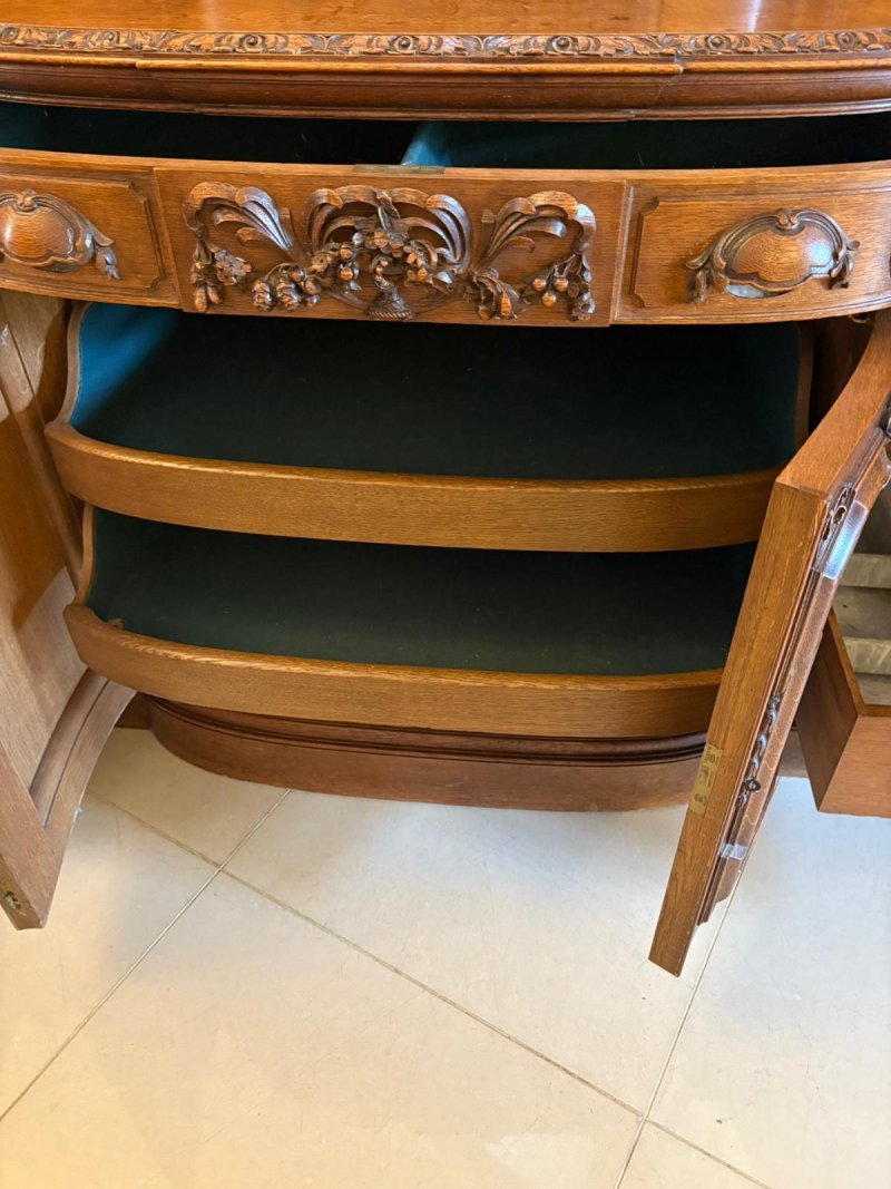 Monumental Antique Victorian Exhibition Quality Carved Oak Sideboard By Maple and Co. - Image 4